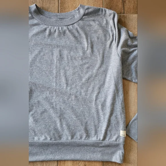 Vuori Smoke Blue Daydream Crew Sweatshirt - Picture 4 of 8